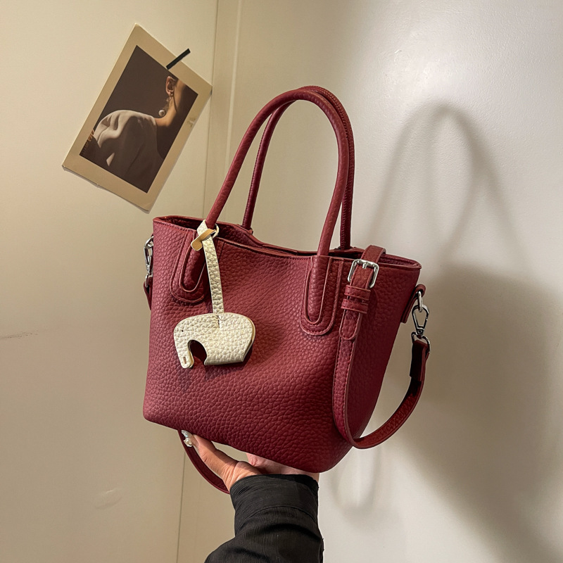 2025S New Model Designer Bag Advanced Bubble Leather New Fashion Bucket For Women Ins Casual Shoulder Bag Totebag