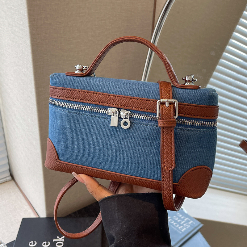 2025S Designer Women S Bag Color Blocking Box Summer High End Texture Simple Envelope Versatile Hand Held Shoulder Bag For Women