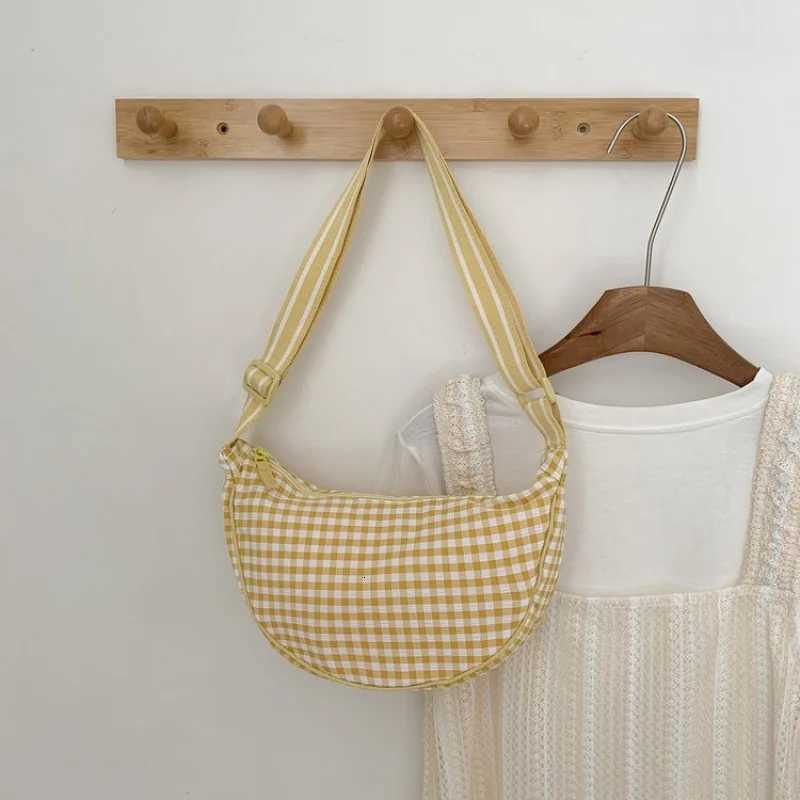 Designer Inspired Womens Messenger Bag In Genuine Leather Luxury Brand Famous Classic Elegant CrossbodyW251106