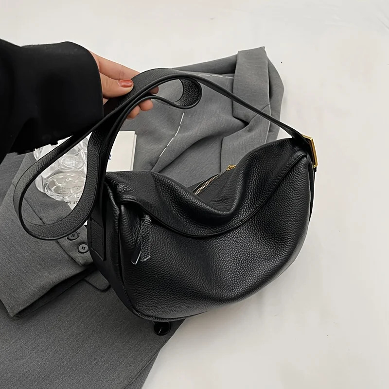 Fashionable retro leather bag womens dumpling bag shoulder bag crossbody bag trendy and versatile soft leather bag 251106