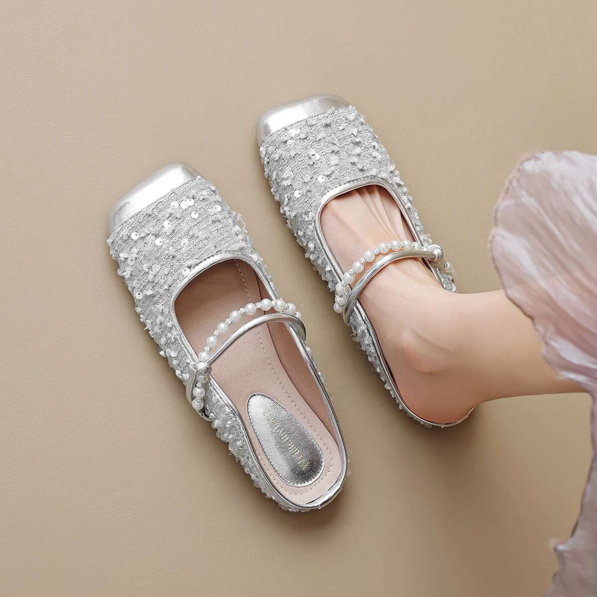 2025 Summer New Women's Outdoor Slippers Women's Casual Mule Designer Fashion Flat Shoes Pearl Design Work and Party Clothes