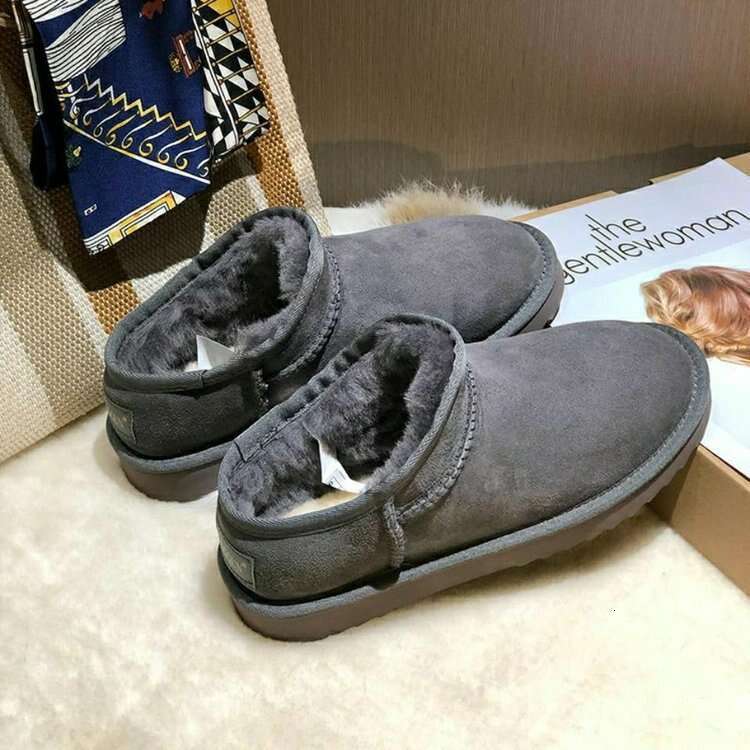 Women's Low-Cut Short Snow Boots 2025 New Winter Hot Celebrity Same Style Thickened Warm Cotton versatile Shoes for Women