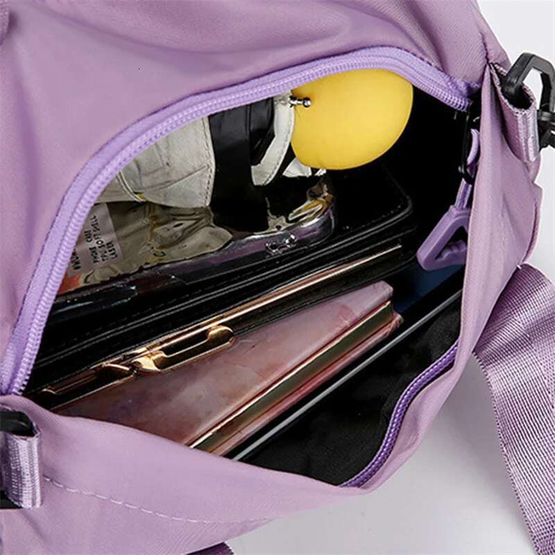 2025 Solid Colour Women Shoulder Nylon Can Tote Small Square Fashion Trend Multi-Pocket Slanting Cross Mother Bag