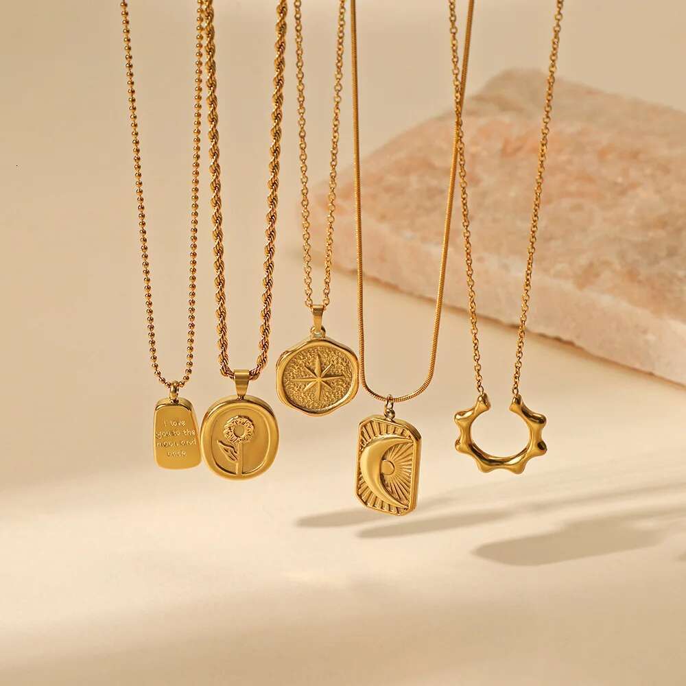 316L Stainless Steel Star Moon wer Hang Tag for Women Minimalist Golden Chain Necklace Accessory