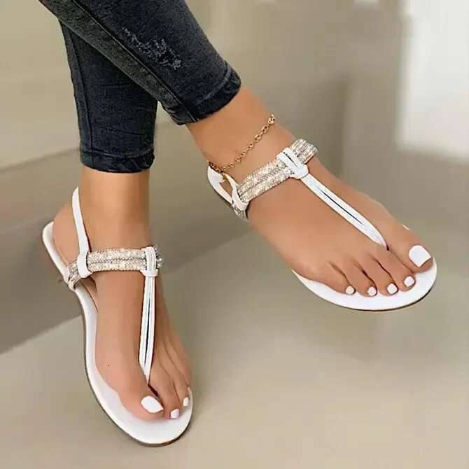 2025 Summer New Women's Shoes One Word Designer Fashion Beach Sandals Women's Sandals