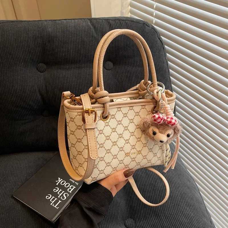 2025 NewWomens Quilted Bucket Crossbody Bag High-Quality Trendy Multi-Way Carry Stylish Leather Shoulder Bag for GirlsW251106