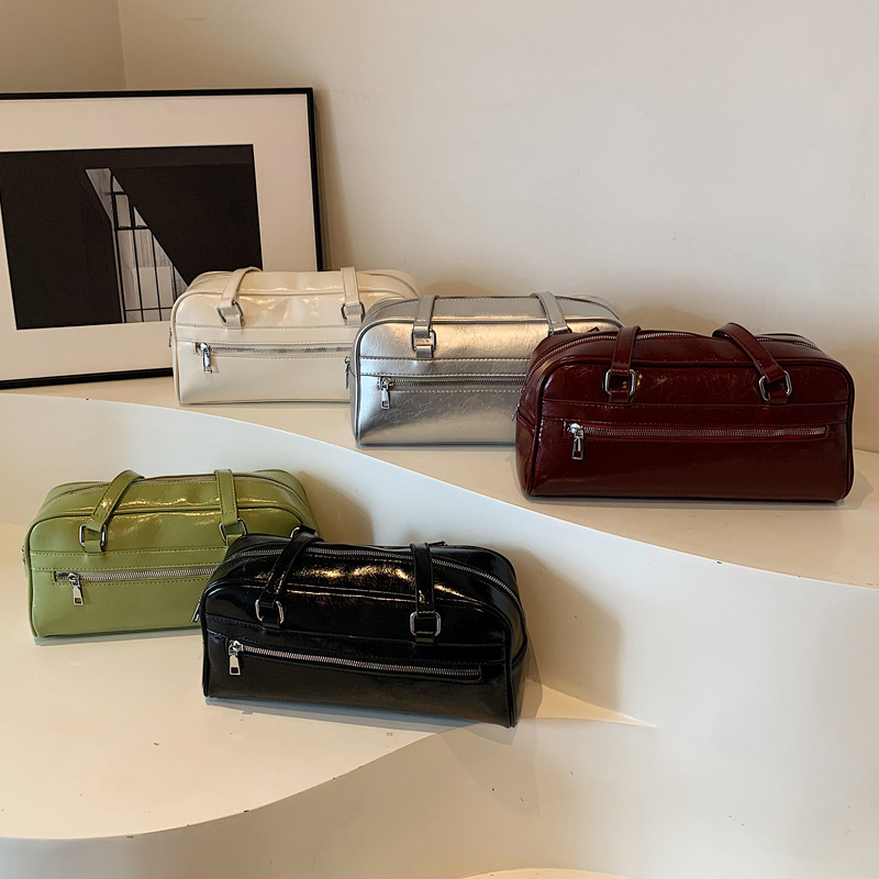 2025S Designer Women S Bag Large Capacity Law Stick Boston Bowling Fashion Trend Portable Women S Solid Color Single Shoulder Crossbody Bag