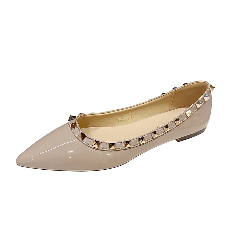 free shipping 2025new designers sandals for womens ladies Sharp rivet flat bottom soft bottom raised inside fashionable casual versatile size 35-43 fo