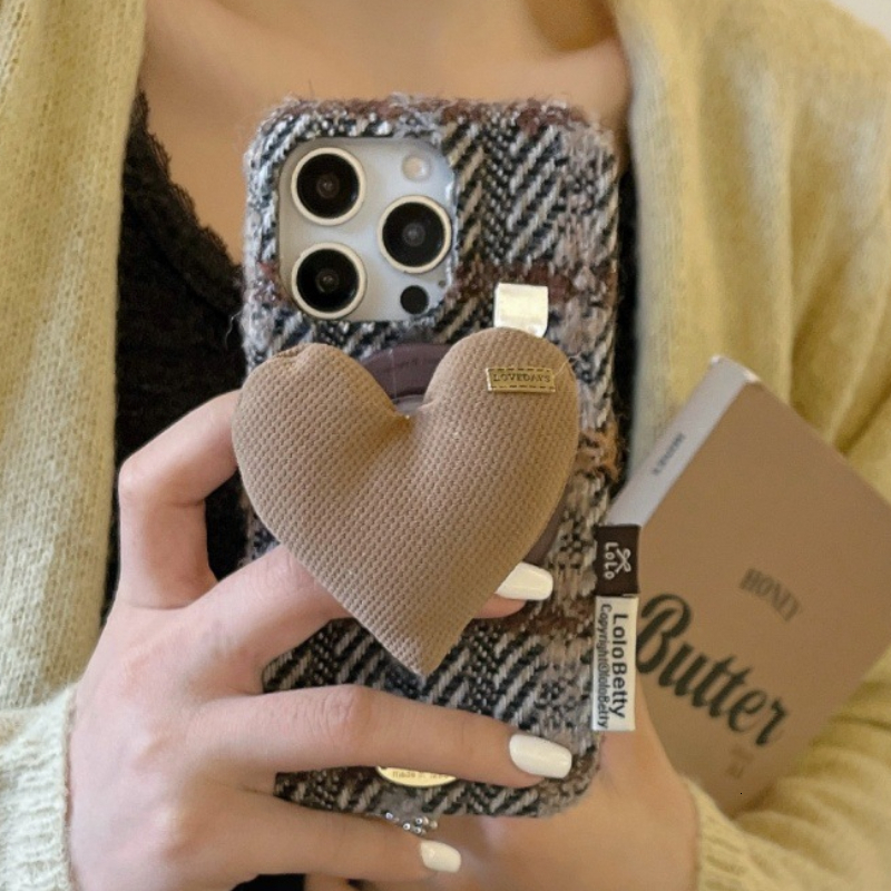 Sponge Heart Stand Phone Case Compatible with iPhone 17/16 Pro Max Vintage Style Case iPhone 15/14 Pro Magnetic