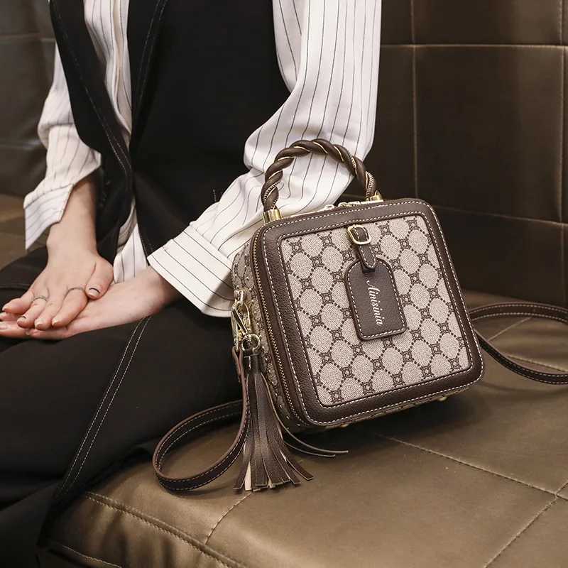 Womens Elegant Leather Tote Bag Handbag Shoulder Bag Crossbody Bag Luxury Brand Famous DesignerW251106