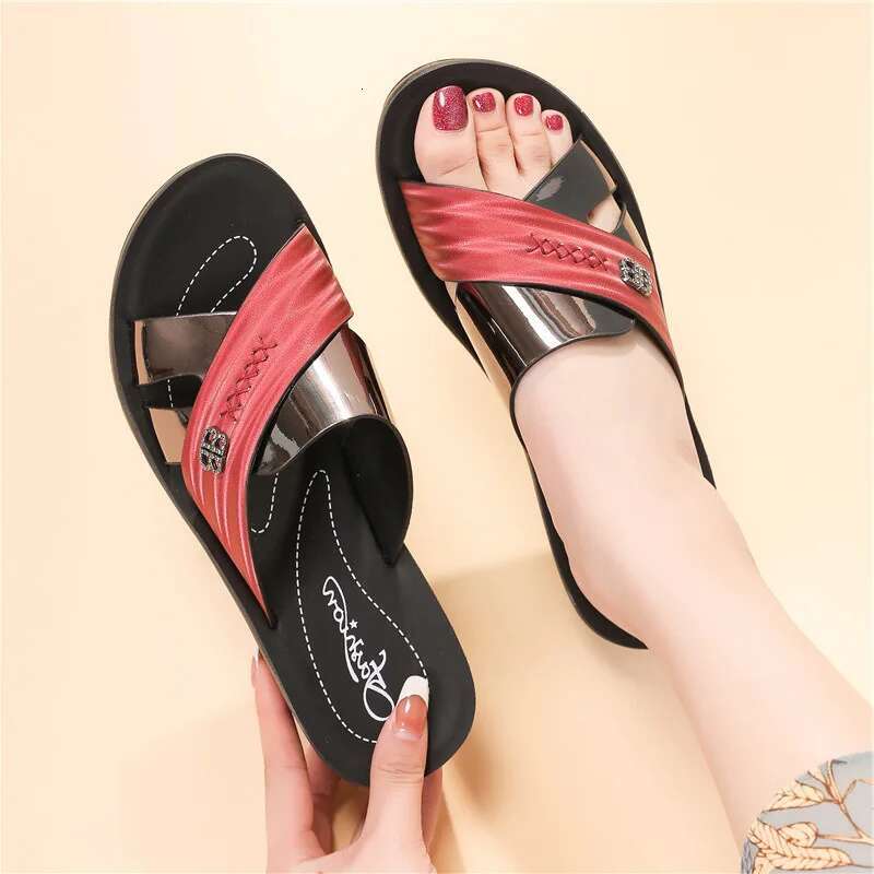 2025 Summer New Leather Slope Heel Designer Fashion Sandals, Slippers, Open toed Low heeled Women's Beach Casual Shoes