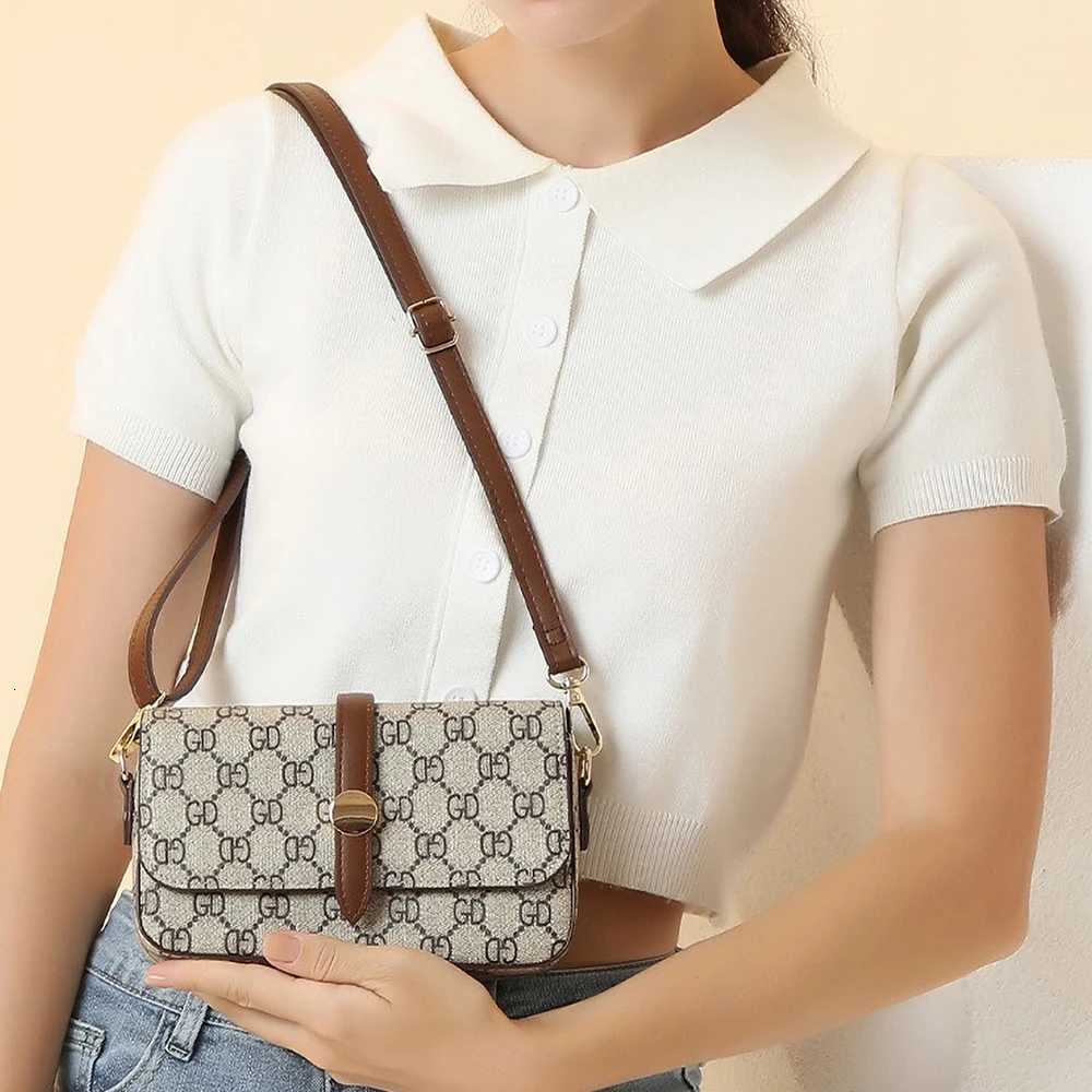 Womens Large Crossbody Bag Baellerry Checkered Pattern Purse with Magnetic Clasp Casual Shoulder Bag for Daily UseW251106