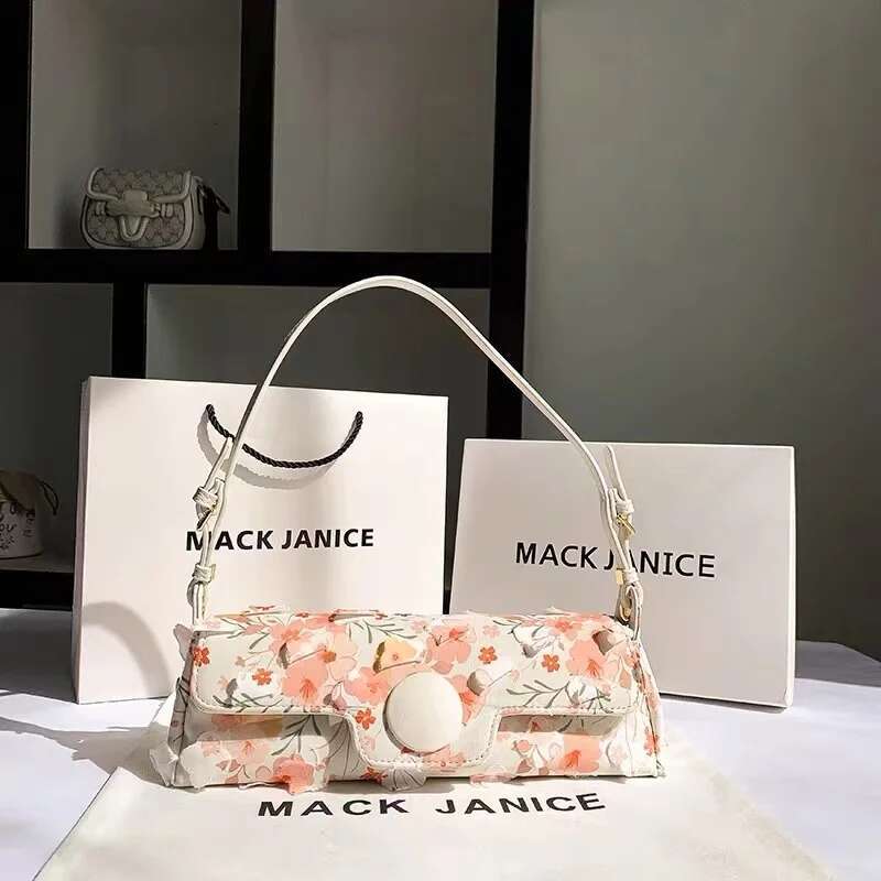 New Fashion Women's Handbag Appliques Ral Lace Square Textured Leather Shoulder Underarm Lady Purse Female Casual Bag