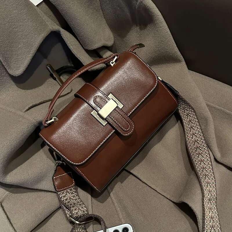 Cow Leather Women's Small Crossbody 2025 New Retro Design Daily Shoulder Bag Lady Handbag For Shopping Travel