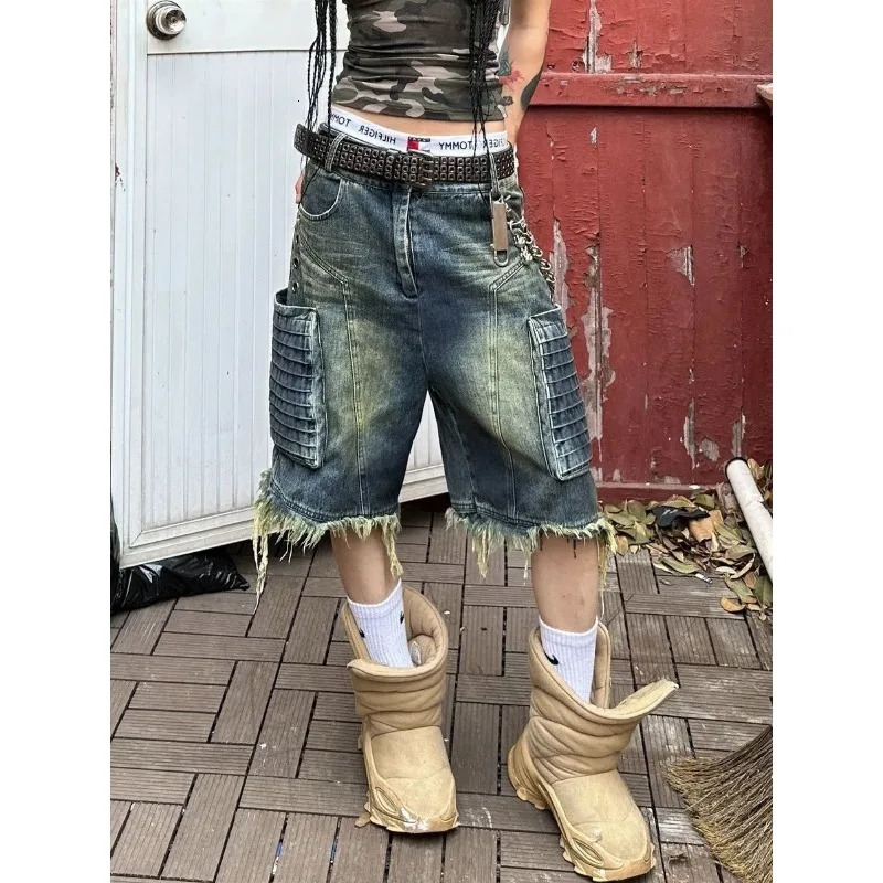 Fashionable retro American oversized pocket workwear womens cut pants high street straight loose wide leg shorts 250402