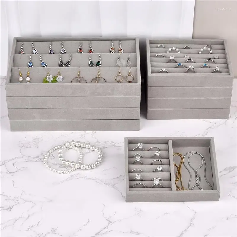 Velvet Jewelry Display Pouch - Portable Ring & Earring Organizer with Transparent Window