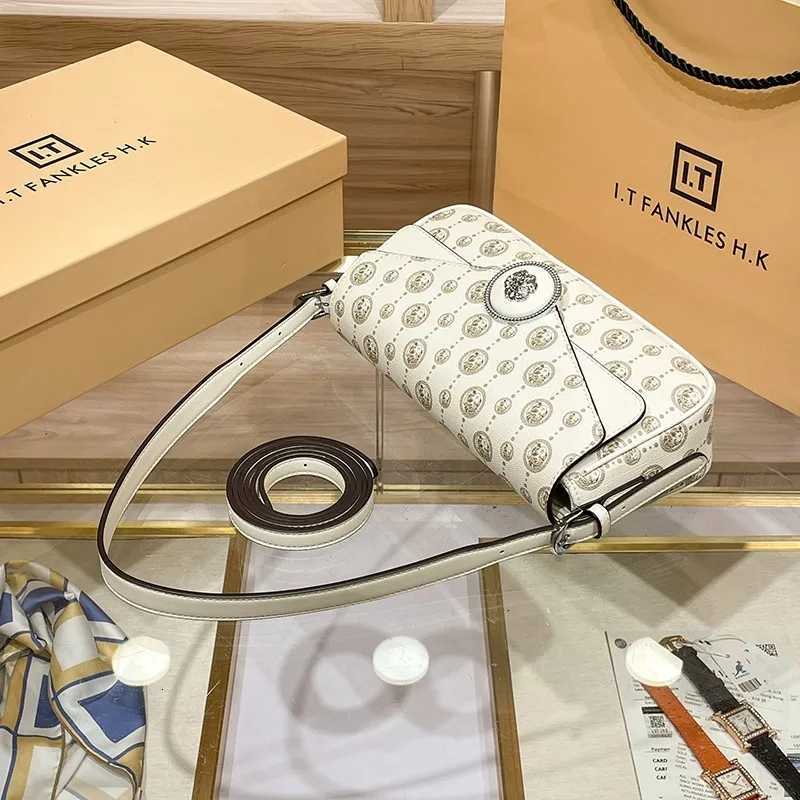 Brand womens shoulder bag 2025 new autumn and winter high-end texture niche designer light luxury crossbody bag armpit bagW251106