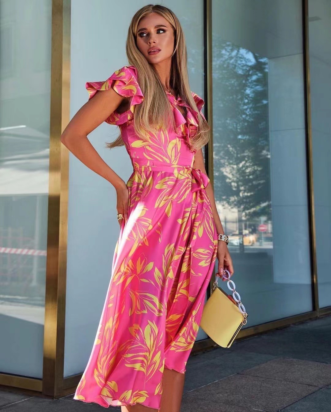 2025 Spring New Trendy Womens Style Printed V-neck Bubble Sleeves Leaf Fold Waist Split Dress