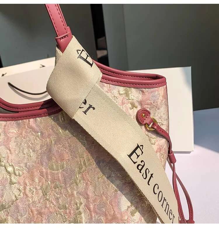 Design High Quality Large Capacity Tote Fashion Embroidery Bucket Women Handbag Shoulder Underarm Bag Lady Purse