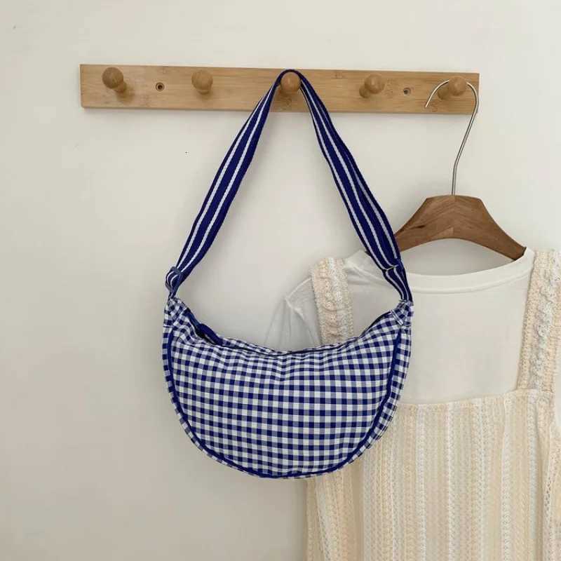 Designer Inspired Womens Messenger Bag In Genuine Leather Luxury Brand Famous Classic Elegant CrossbodyW251106