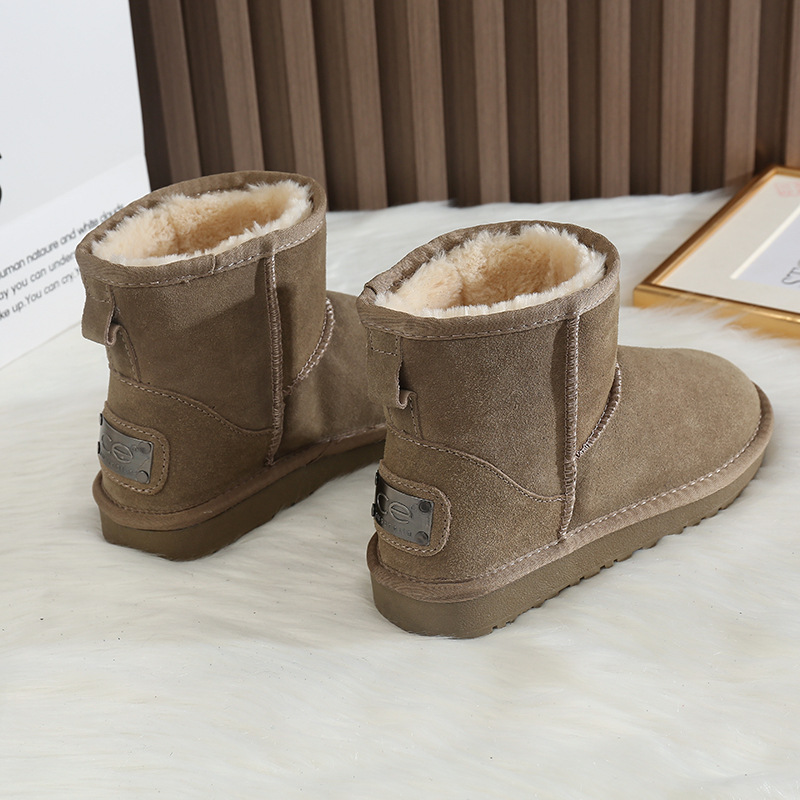 CE hot Free delivery designer snow boots Fashionable and comfortable boots minimalist winter warm snow boots