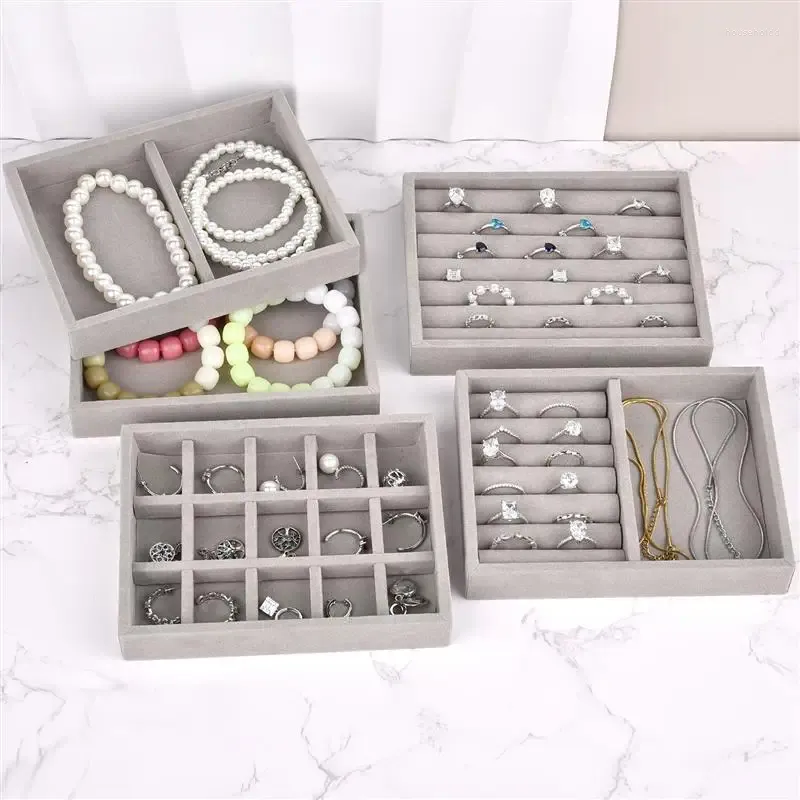 Velvet Jewelry Display Pouch - Portable Ring & Earring Organizer with Transparent Window