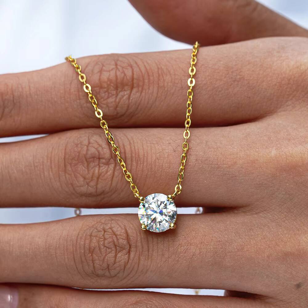 Delicate Trendy Fashion Accessories 925 Sterling Silver Jewelry 14k Gold Plated D Color Moissanite Pendant Necklace for Women