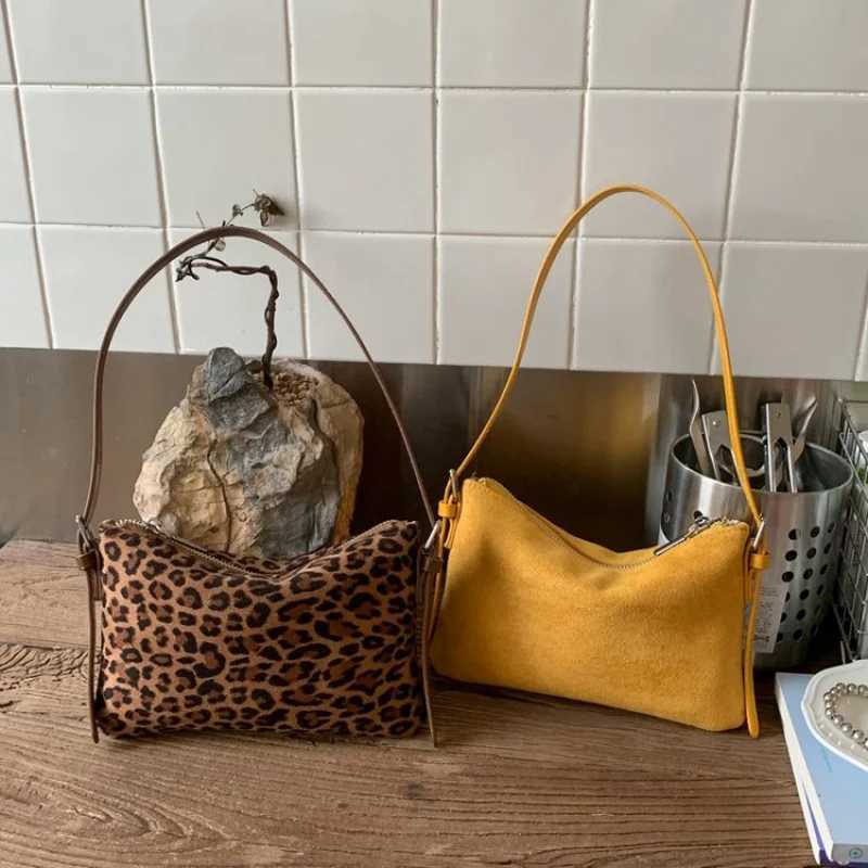 Timeless 2025 New Ladies Luxury Brand Leather Crossbody Bag Famous Designer Popular Classic CasualW251106