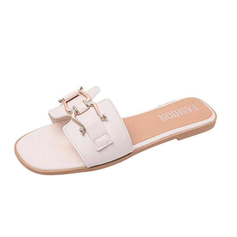 2025 New European and American Style Designer Summer Fashion Outward Flat Casual Horse Buckle Temperament A Slipper Women's Trendy Sandals1
