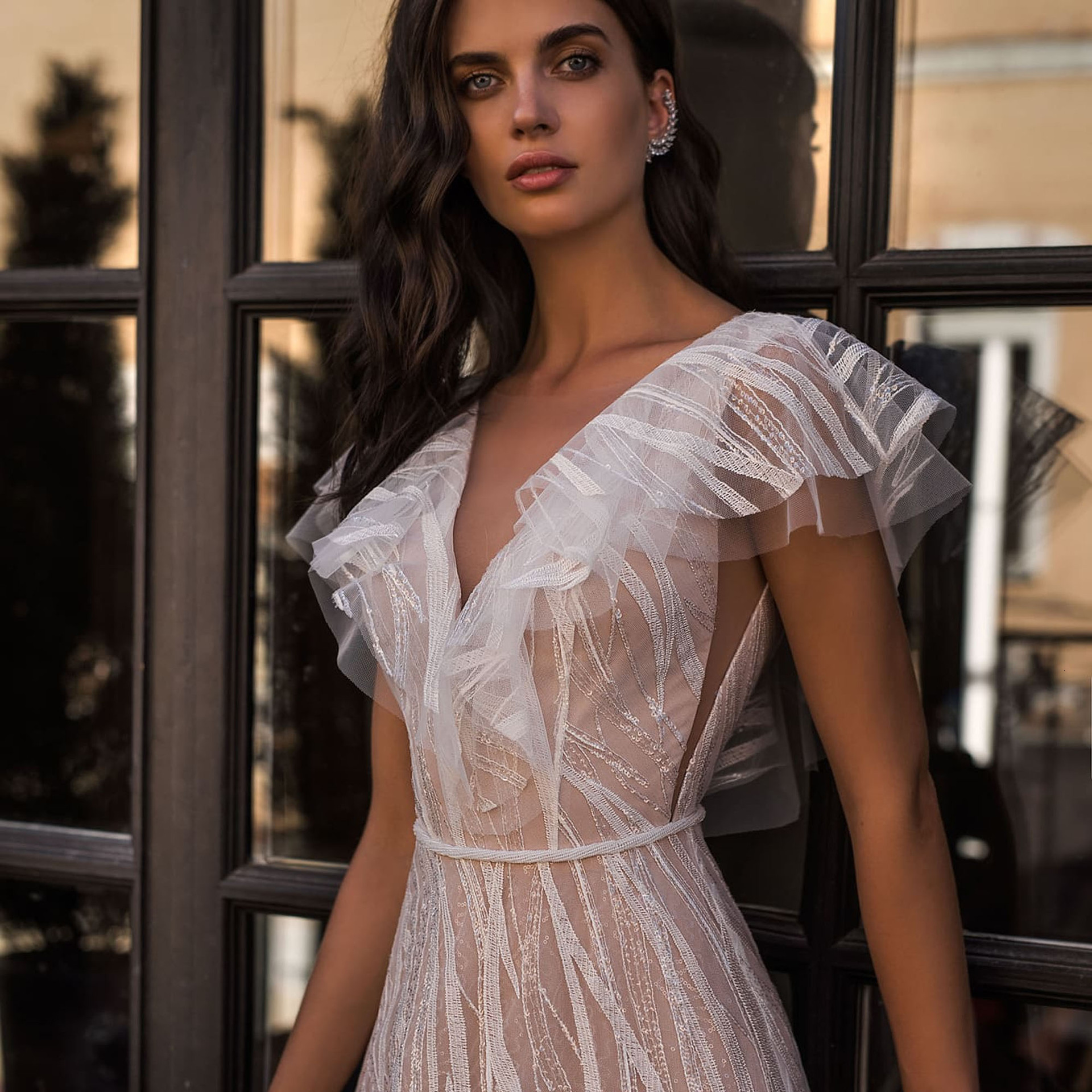 2025 New Style Commuting White Evening Dress Sexy Willow Leaf Sexy V-neck Dress