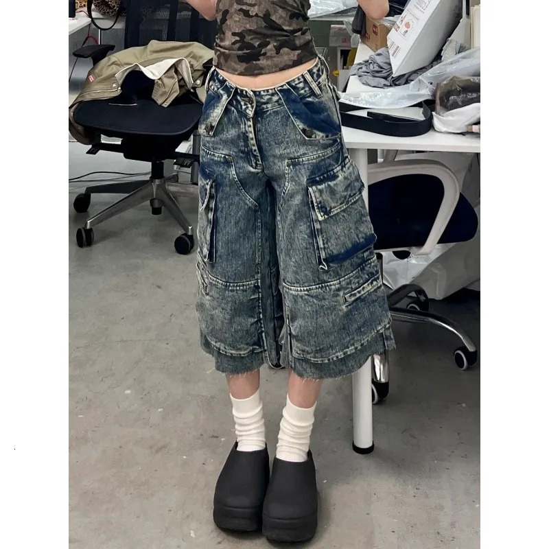 Fashionable retro American oversized pocket workwear womens cut pants high street straight loose wide leg shorts 250402