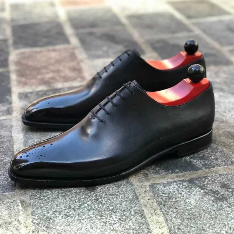 New red sole Brogue hot for black business men formal shoes lace laces round toes spring/autumn sizes 38-46 Z250402