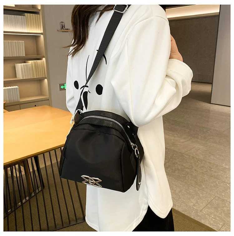 Fall Wens Waterproof Crossbody Bag - Caramel Shell Design Adjustable Strap for Cmuting Travel Durable Lightweight Y251106