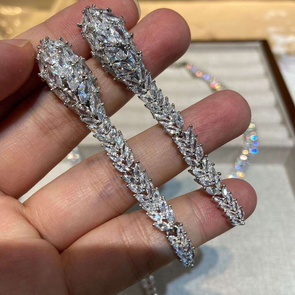 Luxurious Heavy Craft Pink Prom Performance White Necklaces Micro Inlaid Party Dress Matching Elegant Earrings Set