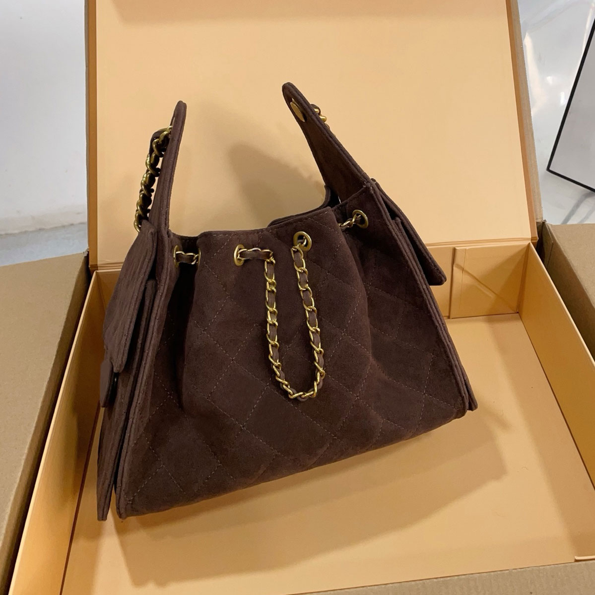 Chocolate Brown Suede Bag Designer Bucket Bag 25c Suede Shoulder Bag Women's Luxury Hobo Bag Underarm Bag Chain Crossbody Bag Winter Handbag Weekend Bag