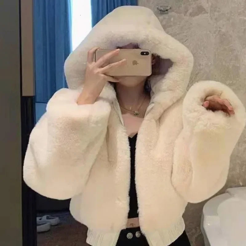 Short Faux Rabbit Fur Coat Women Crop Top Winter Thicken Warm Clothing Small Furry Hooded Faux Fur Jacket Fluffy Jackets 251105