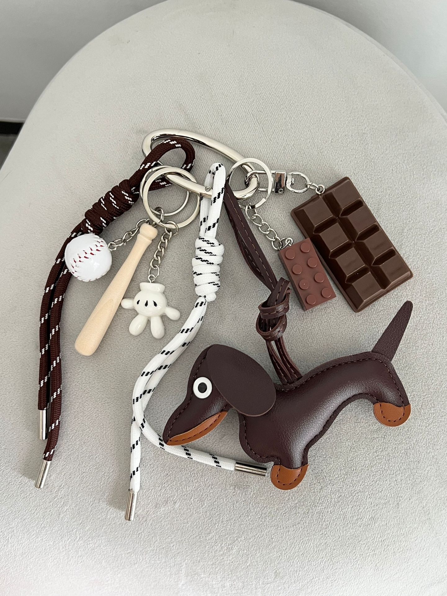 designer bag charm In stock hotselling original design Ins blogger same personalized car keychain bag pendant fashion style dachshund dog - view 8