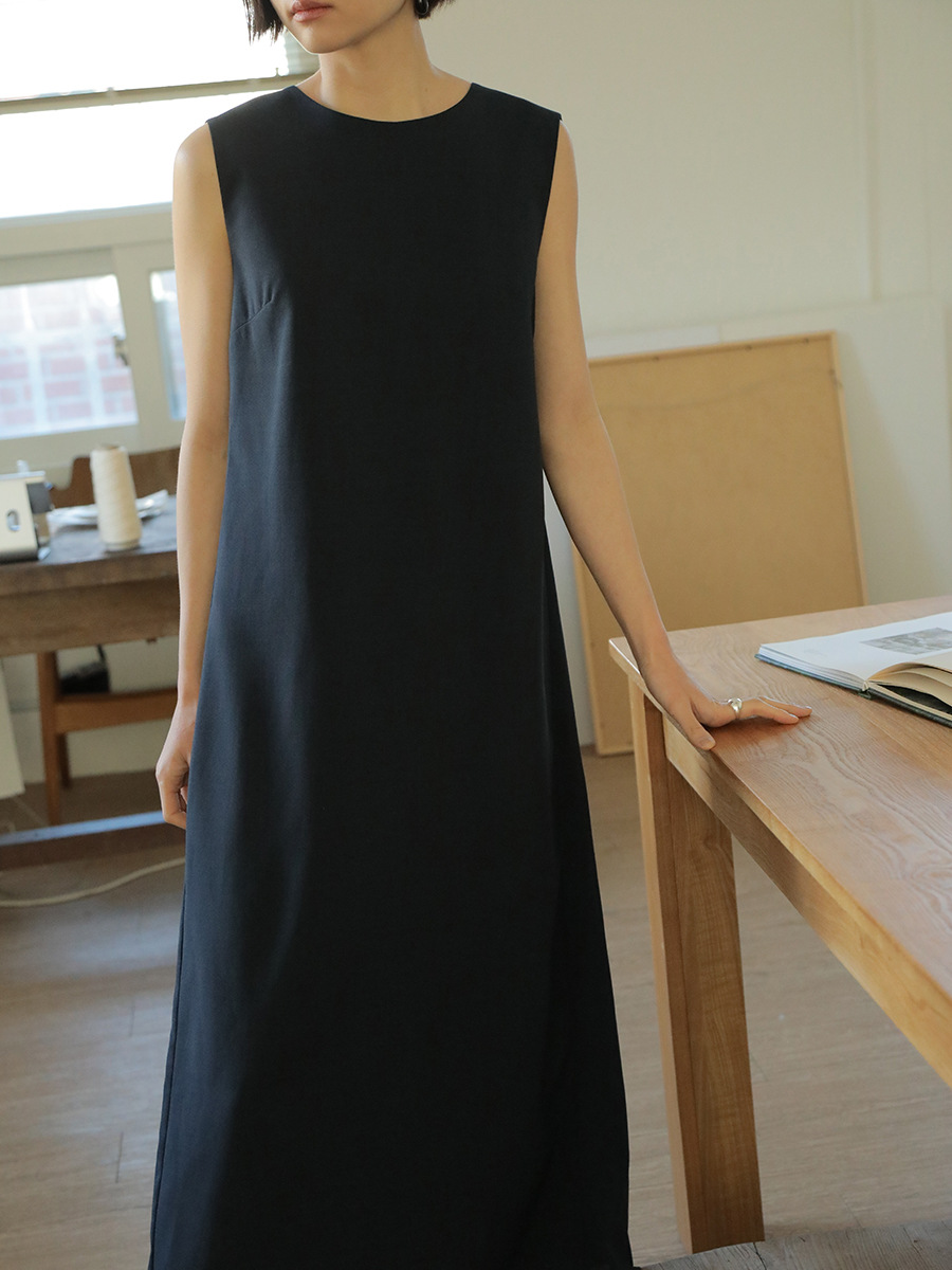 S20 Sleeveless Dress Irregular Pleated Thin Long Skirt