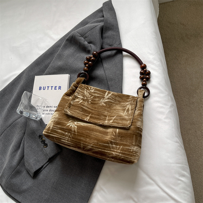 2025S Designer Women S Bag New Women S For Spring Summer Simple And Fashionable Embroidered Armpit Bag Niche Chinese Style Versatile Shoulder Bag