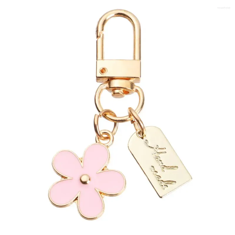 Daisy-Inspired Keychain for Bags and Cars Cute Flower Charms Ideal for Ladies' Gifts