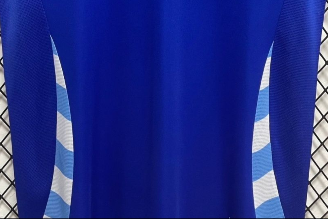 2026 World Cup home and away jerseys: No. 10 Messi, No. 9 Alvarez, No. 22 Lautaro, adult youth women's short-sleeved casual football jersey