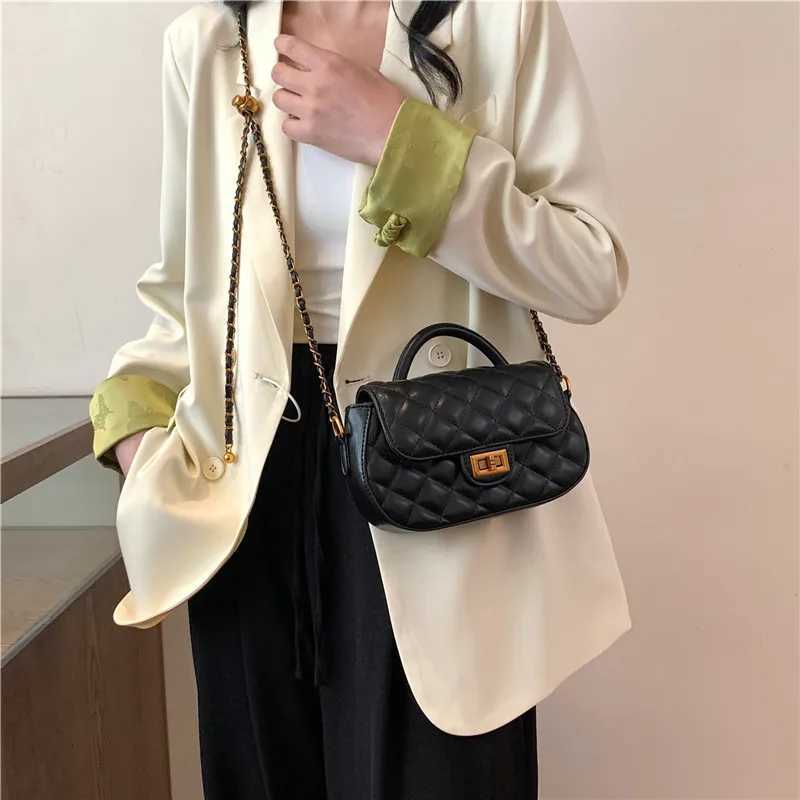 2025 New Diamd-Quilted Chain Bag - Small Inspired Shoder/Crossbody/Handheld Summer Fi Lightweight Elegant Y251106