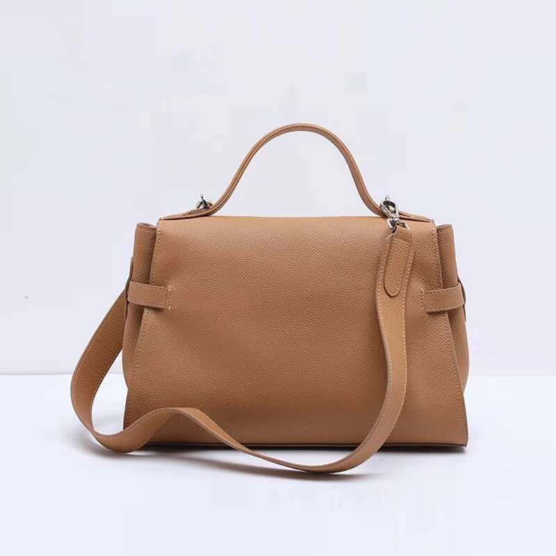 Ladies Cowhide Leather Handbag Large Capacity Casual Shopping Shoulder Crossbody Bag Retro W