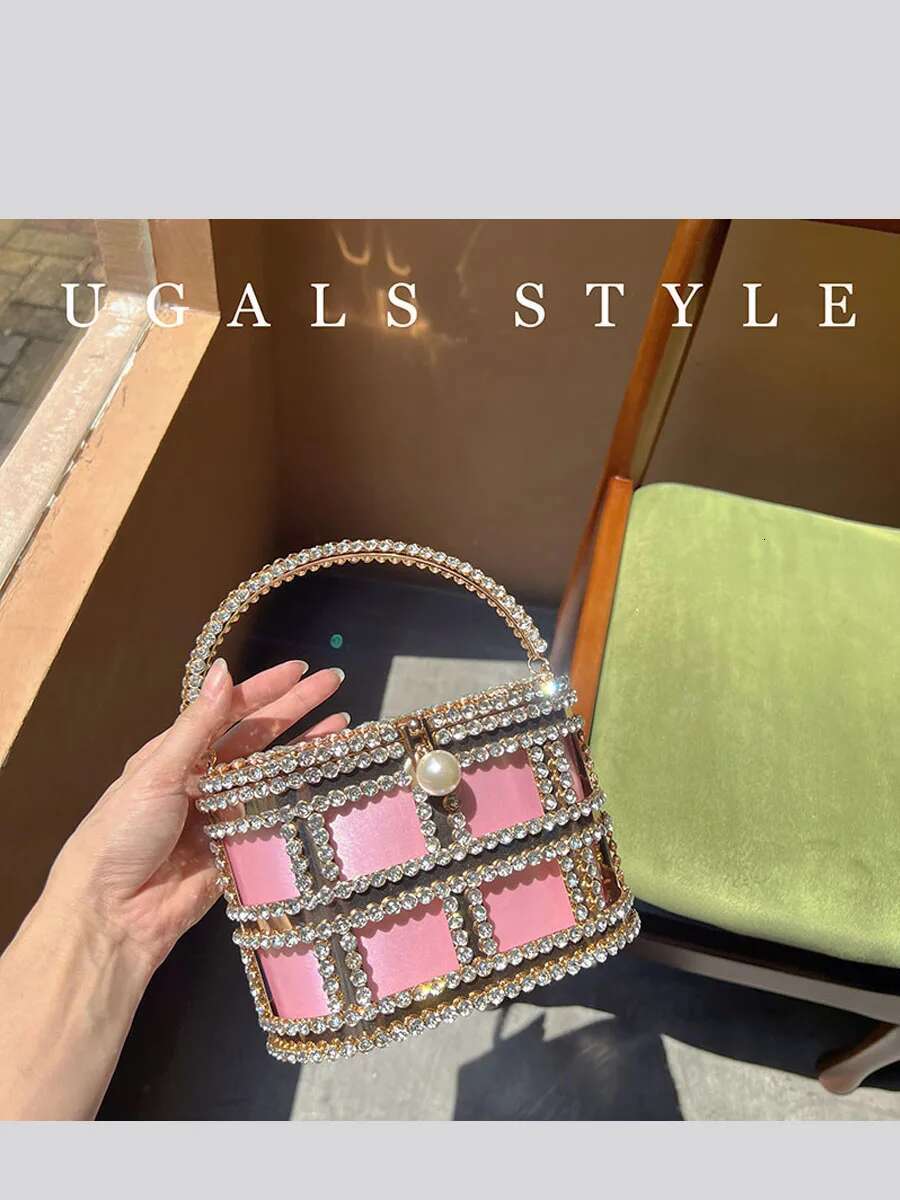 Hollow Out Evening Bucket Metal Cage Crystal Shiny Rhie Dia Wedding Party Clutch Purse Messenger Bag