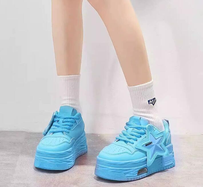 2025 autumn fashion trend new board shoes for women, comfortable five pointed star thick soled sponge cake casual shoes, white shoes for women Z 10.28 - view 4
