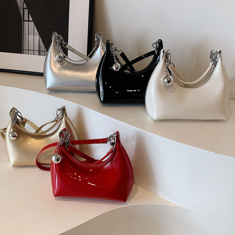 2025S Designer Women S Bag Niche Design Lacquered Underarm New Trendy Shoulder Bag With Bright Face Crossbody Commuter Dumplings For Women