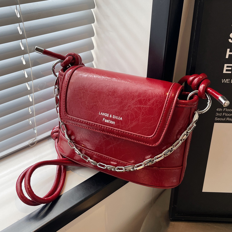2025S Designer Women S Bag Internet Celebrity Fashion Underarm For Women Versatile Crossbody Small Square New Summer Minimalist Chain Single Shoulder 