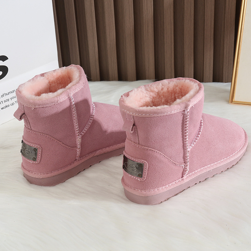 CE hot Free delivery designer snow boots Fashionable and comfortable boots minimalist winter warm snow boots