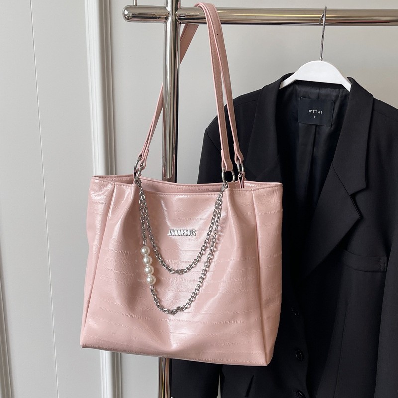 2025S Designer Women S Bag High End Large Capacity Women In New Fashion And Leisure Single Shoulder Tote College Students Commuting Bag For Classes