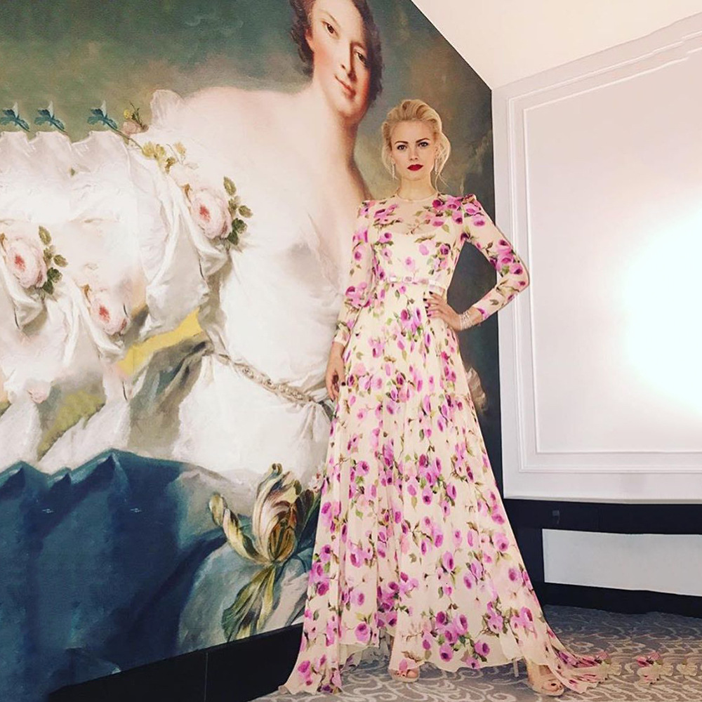 2025 New Womens Printed Large Swing Dress with Split Fashion Long Skirt Beach Skirt